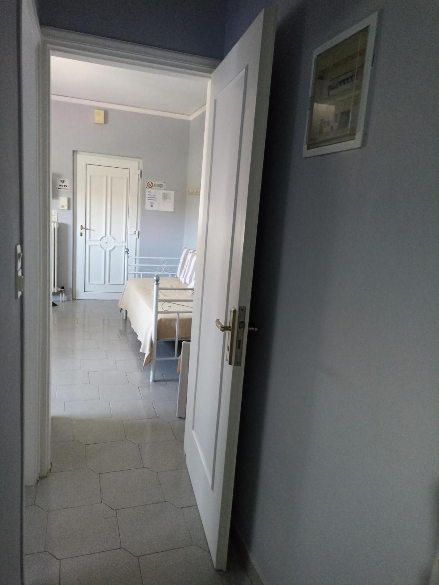 Seven Seas Apartments Artemida  Room photo